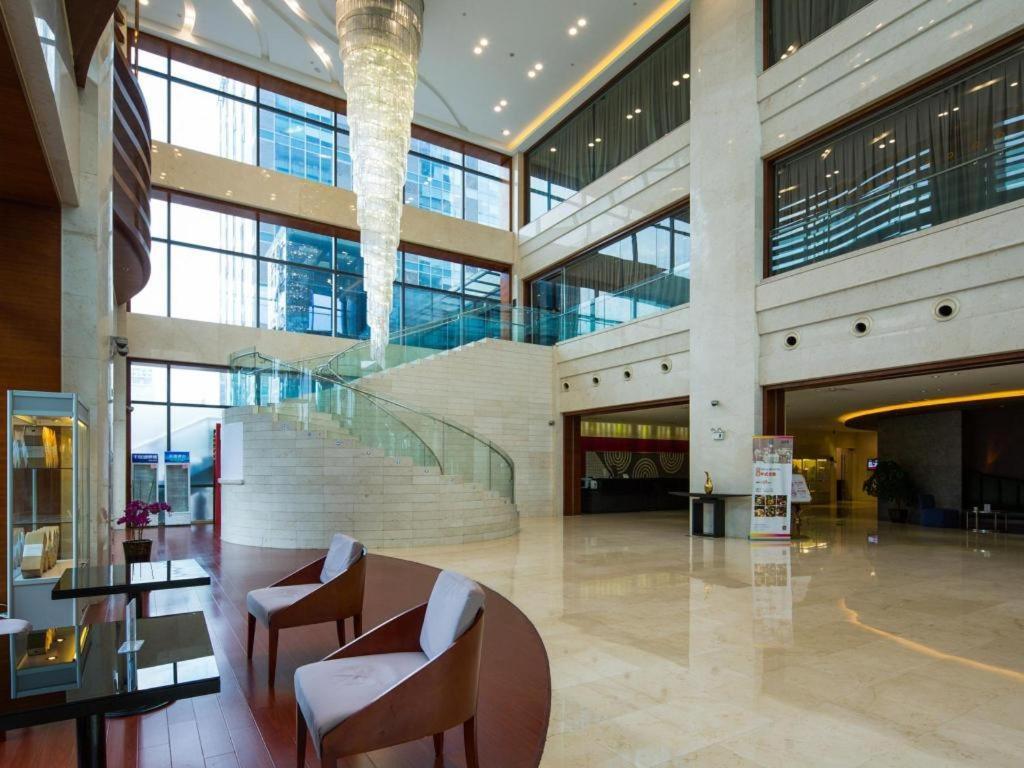 The Qube Shanghai Nanqiao Bagian luar foto